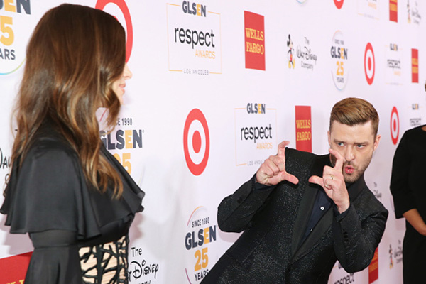 BEVERLY HILLS, CA - OCTOBER 23:  Honorees Jessica Biel (L) and Justin Timberlake attend the 2015 GLSEN Respect Awards at the Beverly Wilshire Four Seasons Hotel on October 23, 2015 in Beverly Hills, California.  (Photo by Jonathan Leibson/Getty Images for GLSEN)