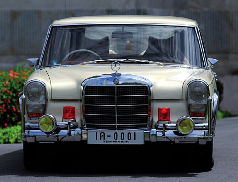 รถยนต์พระที่นั่ง Mercedes-Benz 600 SWB 1966
