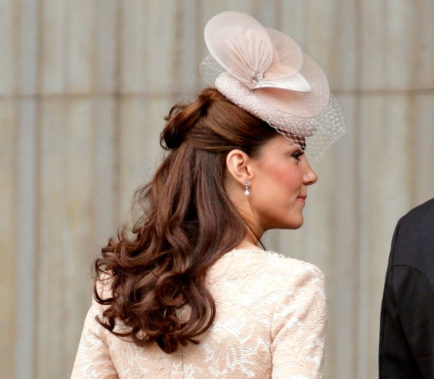 1427902635_kate-middleton-half-updo-mini-bun-zoom