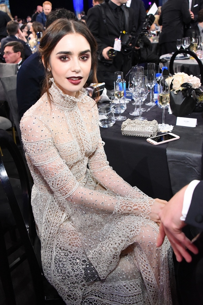 SANTA MONICA, CA - DECEMBER 11: Actress Lily Collins attends the 22nd Annual Critic's Choice Awards at Barker Hangar on December 11, 2016 in Santa Monica, California. (Photo by Araya Diaz/Getty Images for A+E Networks)