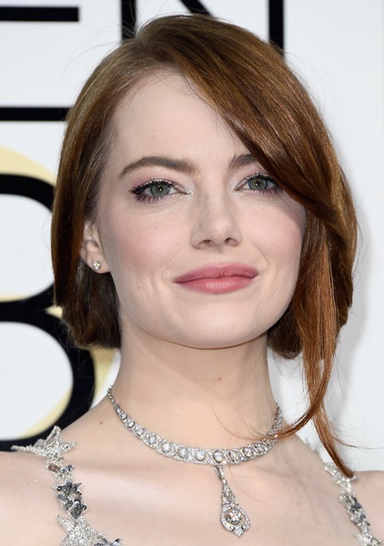 BEVERLY HILLS, CA - JANUARY 08: Actress Emma Stone attends the 74th Annual Golden Globe Awards at The Beverly Hilton Hotel on January 8, 2017 in Beverly Hills, California. (Photo by Frazer Harrison/Getty Images)