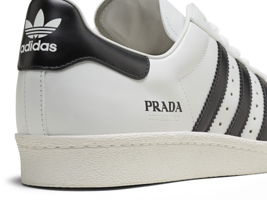 รองเท้า Prada Superstar สีขาว