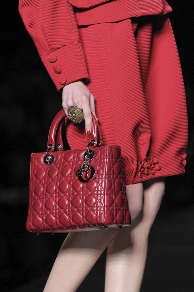 กระเป๋าแบรนด์เนม Lady Dior และ Lady D-lite