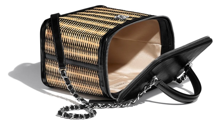 กระเป๋า Chanel vanity-case-beige-black-rattan-calfskin-silver-tone-metal