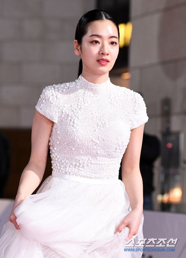 อีจูยอง ในงาน Blue Dragon Film Awards