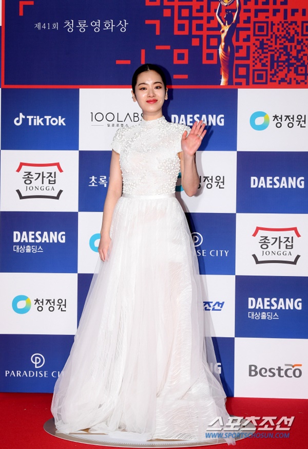 อีจูยอง ในงาน Blue Dragon Film Awards