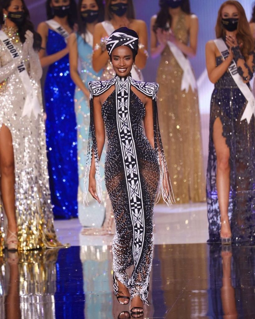 อำลาตำแหน่ง โซซิบีนี ทุนซี Miss Universe 2019 