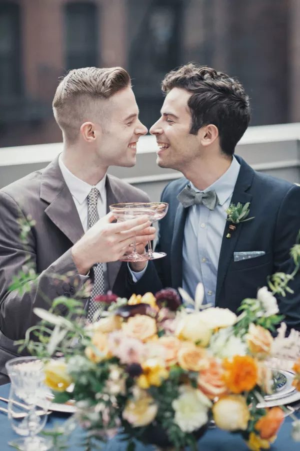 ชุดแต่งงาน สำหรับชาว LGBTQ+