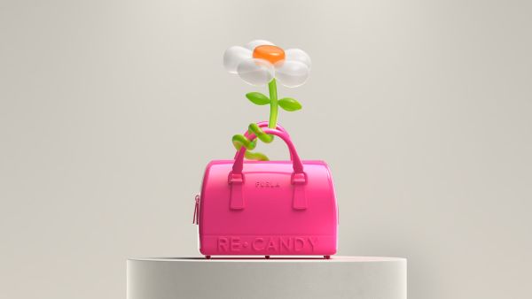 กระเป๋ารุ่นไอคอนิก Re-Candy