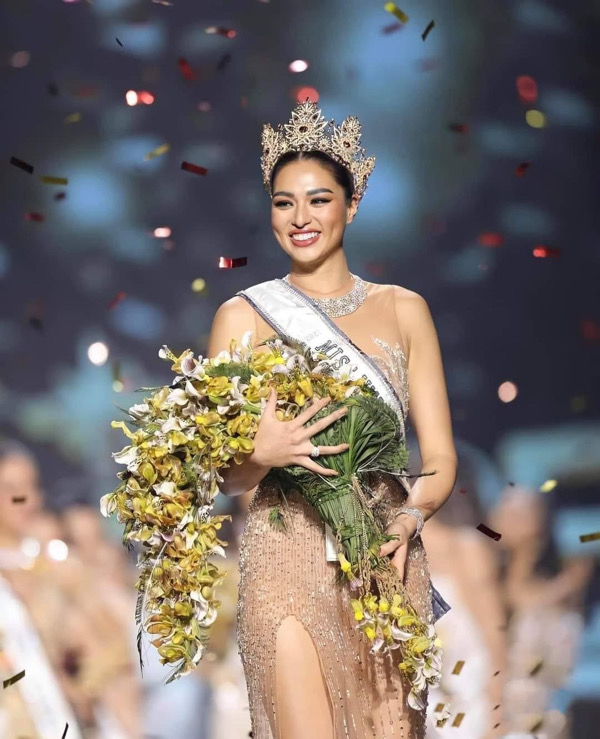 "แอนชิลี สก๊อต-เคมมิส” เจ้าของตำแหน่ง "Miss Universe Thailand 2021