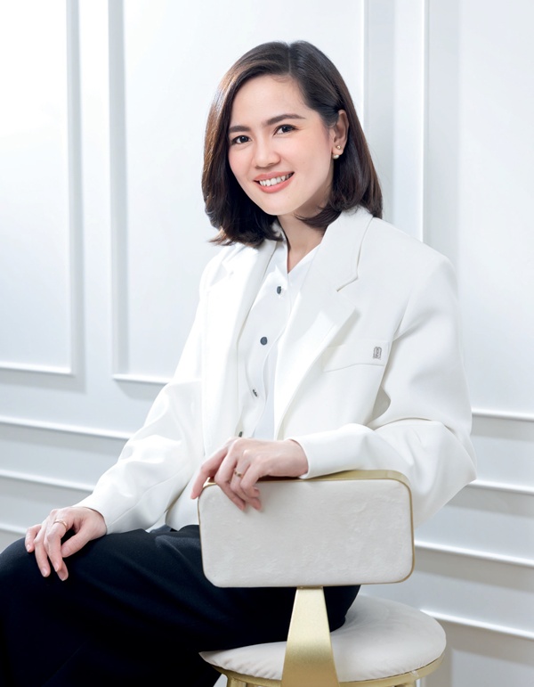  เฟิร์น Wealth Me Up