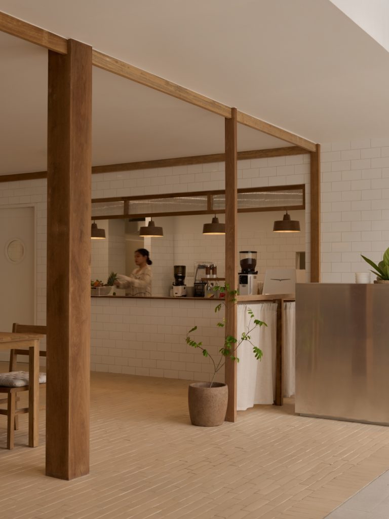 White Wood Green Spa