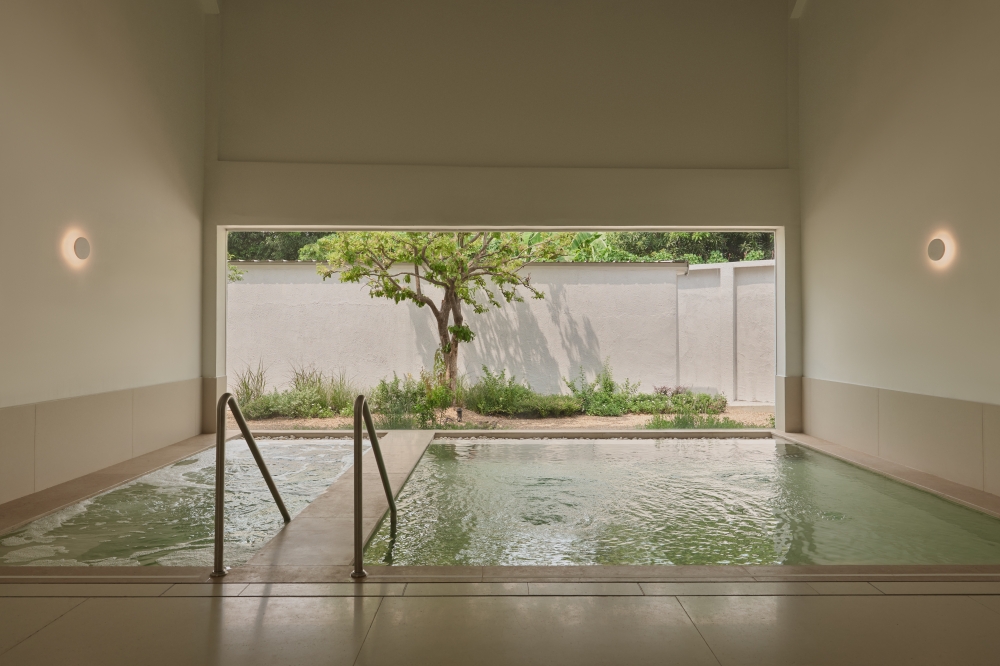 White Wood Green Spa