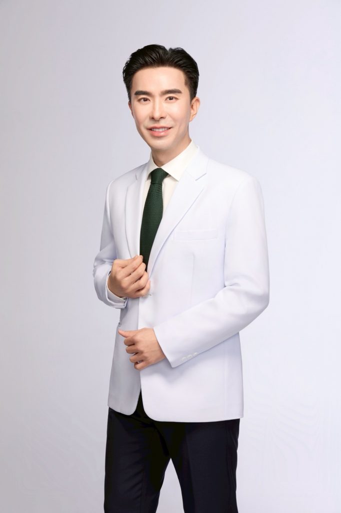 นพ.ดิสพงศ์ ปณิฐาภรณ์ 