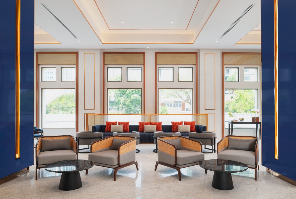 โรงแรม Radisson Hotel Chateau de Bangkok