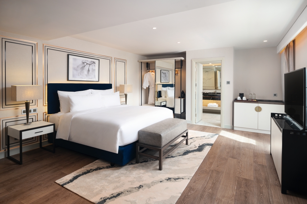 โรงแรม Radisson Hotel Chateau de Bangkok