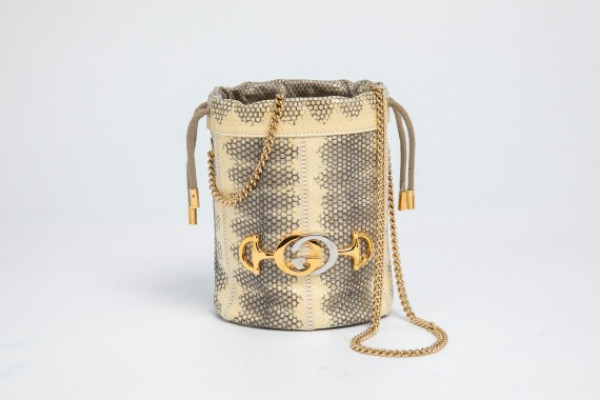 Gucci Zumi snakeskin mini bucket bag