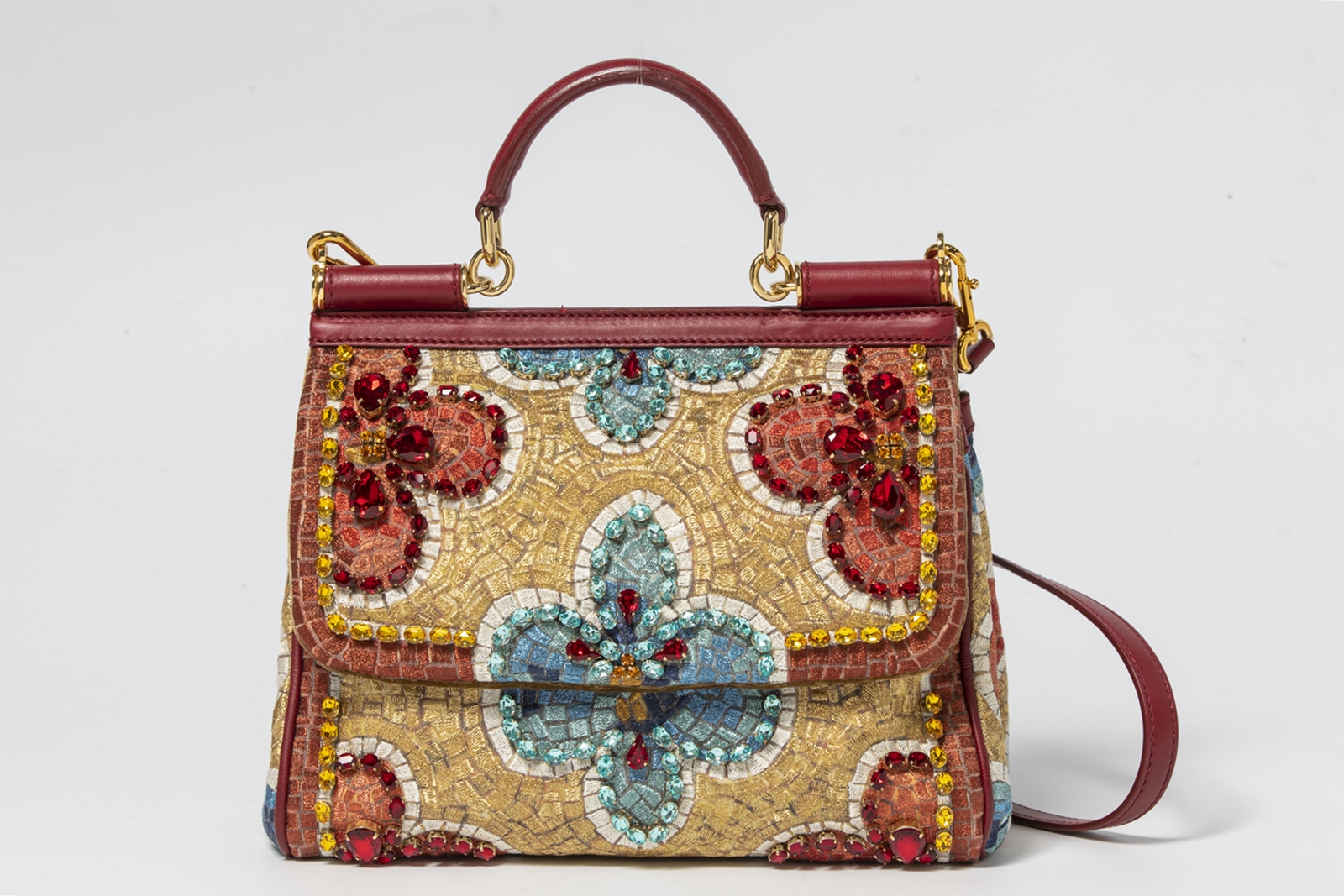 กระเป๋า Dolce&Gabbana  ดีเทลงานปักประดับลายลูกปัดคริสตัล